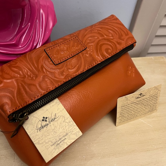 🌺NWT PATRICIA NASH WRISTLET🌺 - Picture 2 of 13